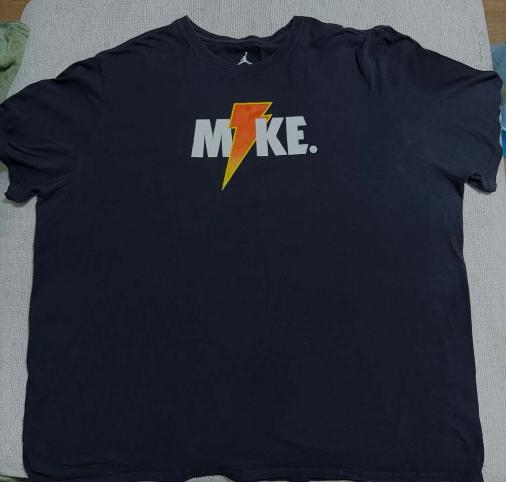 3XL Jordan Like Mike T-Shirt Size Black Gatorade Bolt